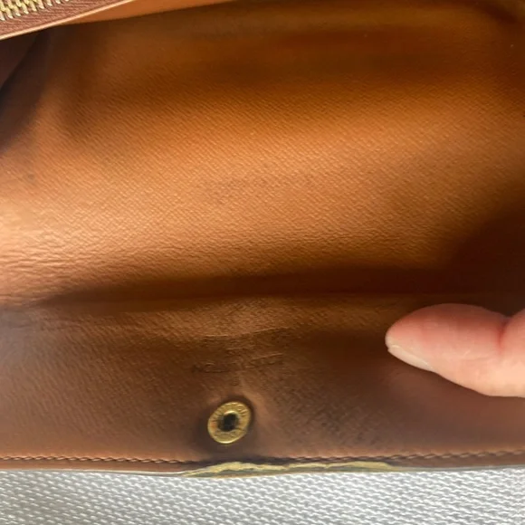 Louis Vuitton Sarah monogram wallet - Picture 3 of 15